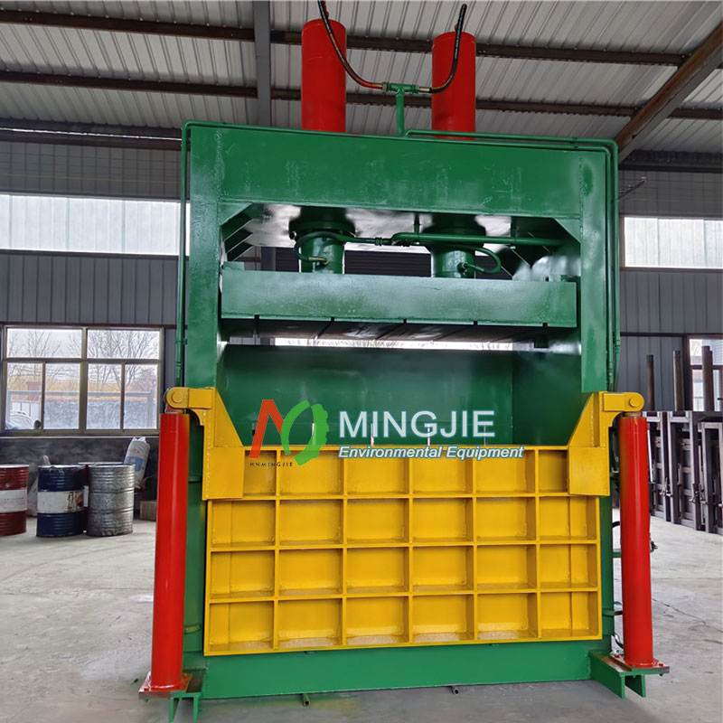 Vertical Downstroke Baler